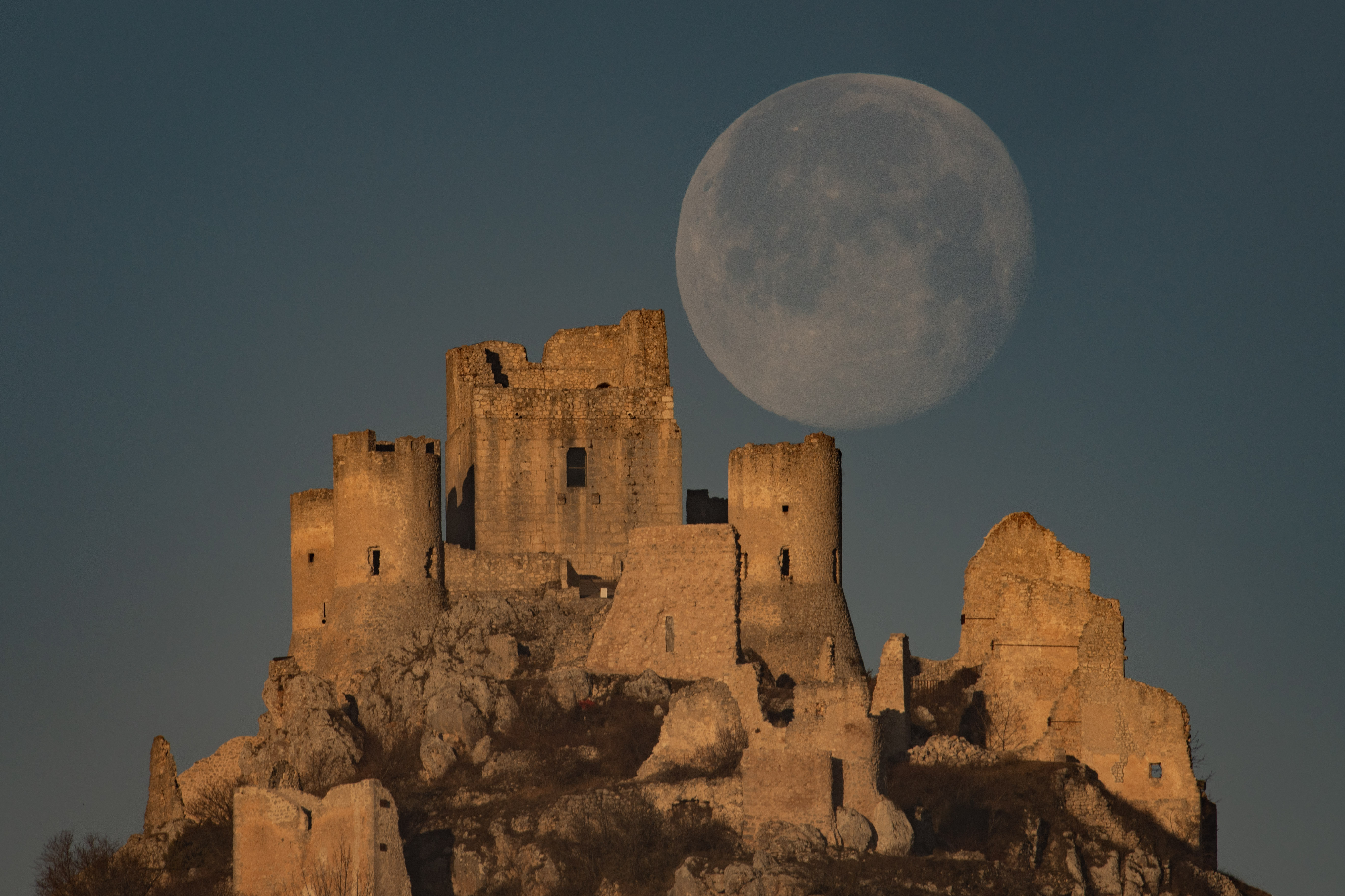 Luna Piena su Rocca Calascio (AQ), gennaio 2020